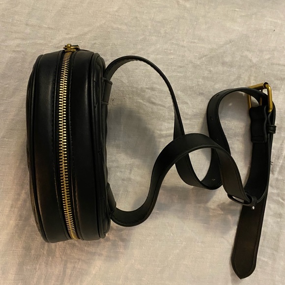 New Belt Bag Black 142 - Picture 2 of 6